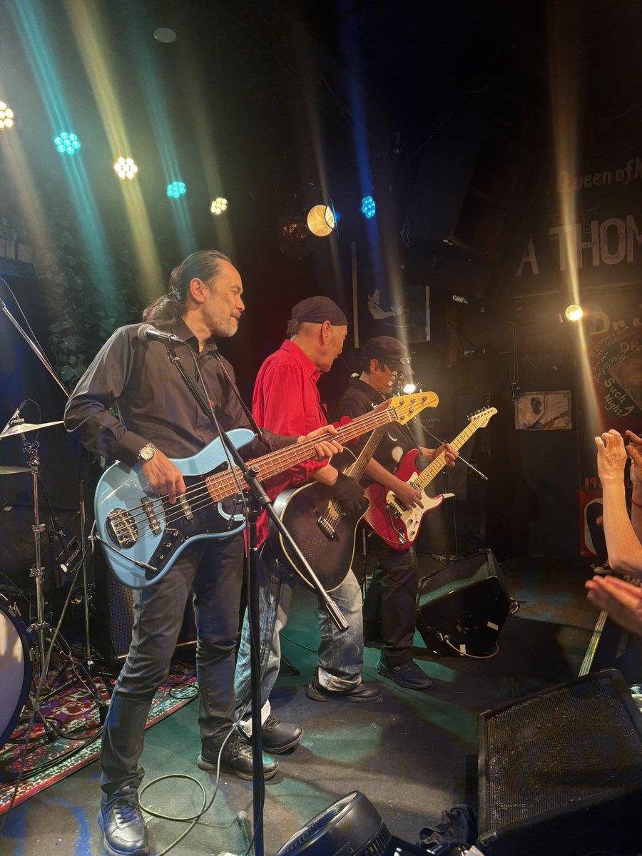 toshihonnin's tweet photo. 2026/03/20
泉谷しげる with BAND
全力ライブ3時間スペシャル！

20年ぐらい戻ったかのようなライブでした💥
久々の曲も聴けて、盛り上がりました🇯🇵

#泉谷しげる 
#藤沼伸一
#渡邉裕美 
#板谷達也 https://t.co/YnKMNFH4yb