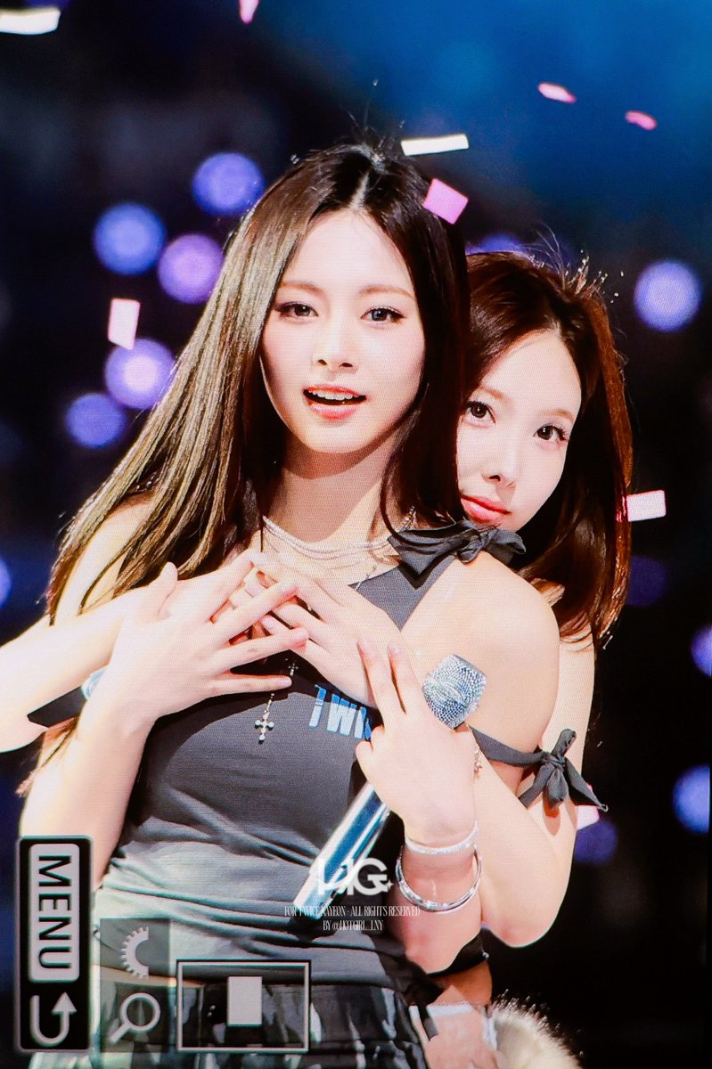 260320
막둥이를사랑하는맏둥이💙🩵
#트와이스 #TWICE 
#나연 #NAYEON #ナヨン