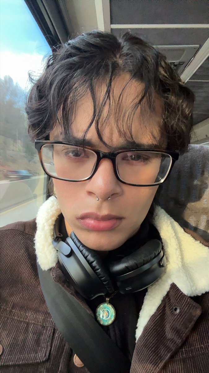 half breed demon🐍 tweet media