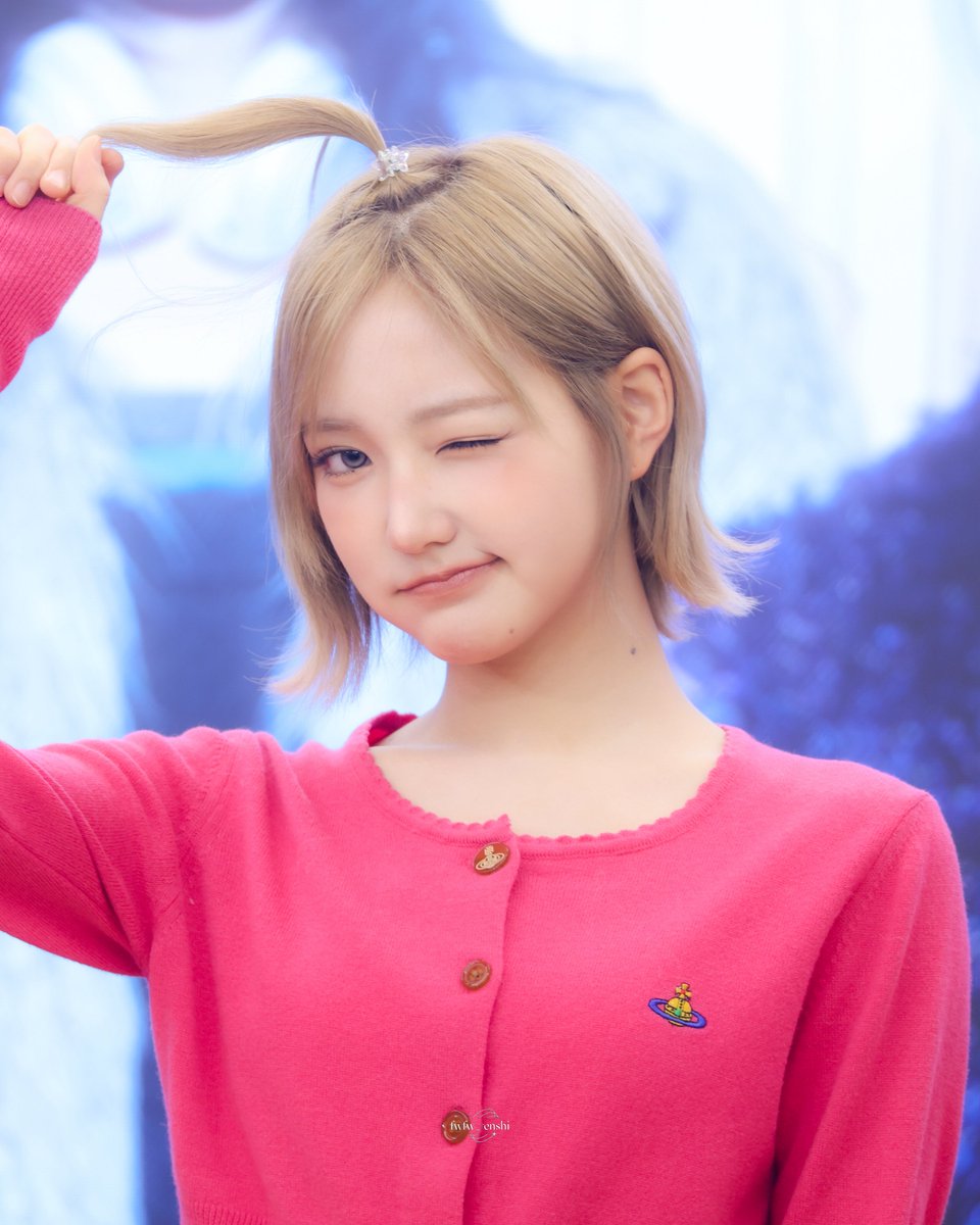 🩵🪽 tweet media