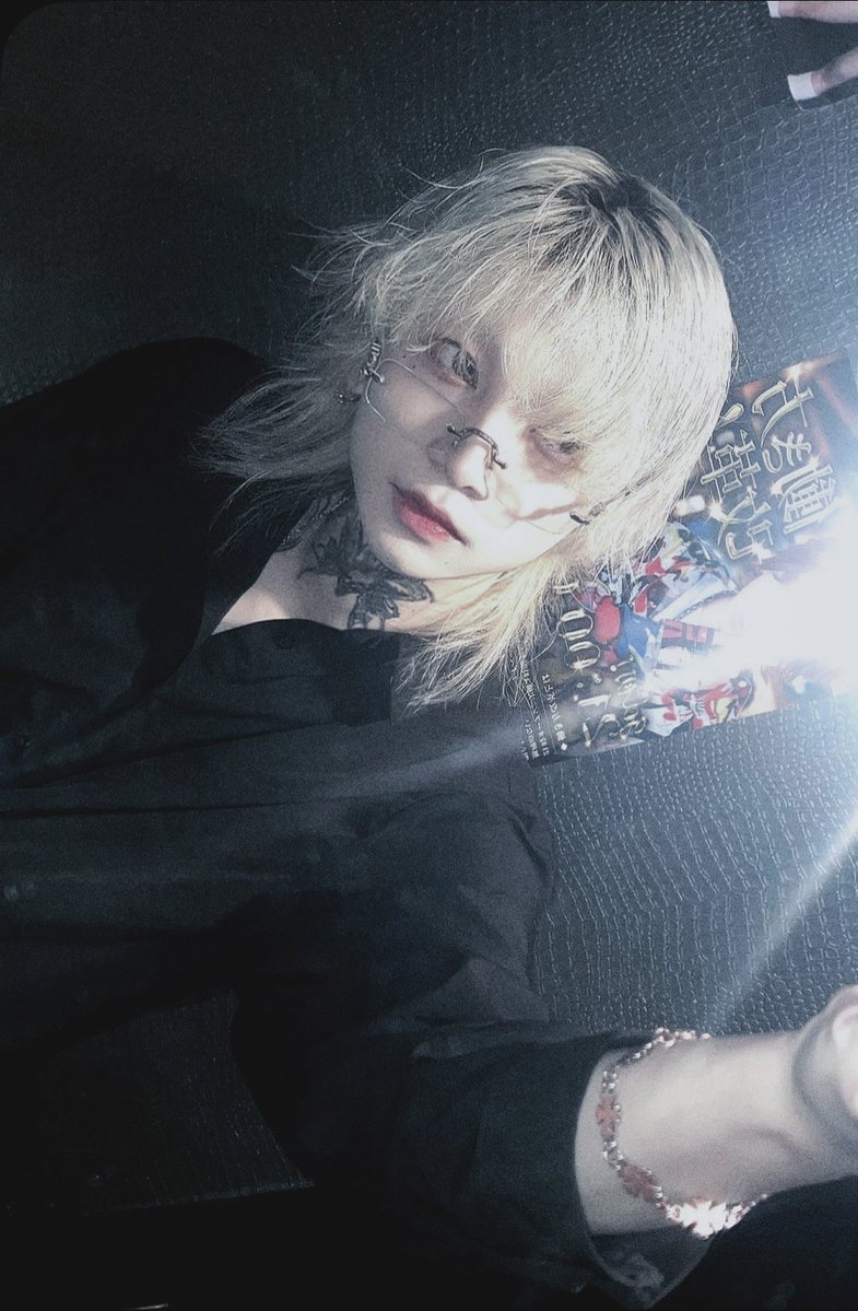 flashback (フラッシュバック) tweet media