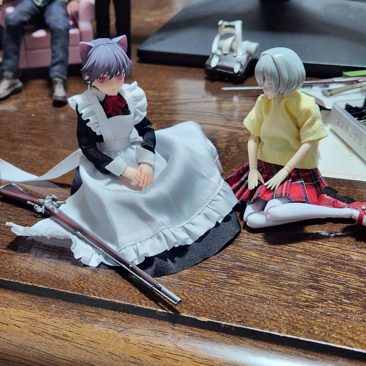 hukuideSENPAI's tweet photo. 布製ロングスカートメイド服とフリントロック式ライフルに惹かれて購入した #HASUKI の #Pocketart シリーズ最新作が届きました。 https://t.co/dIYoMEDXew