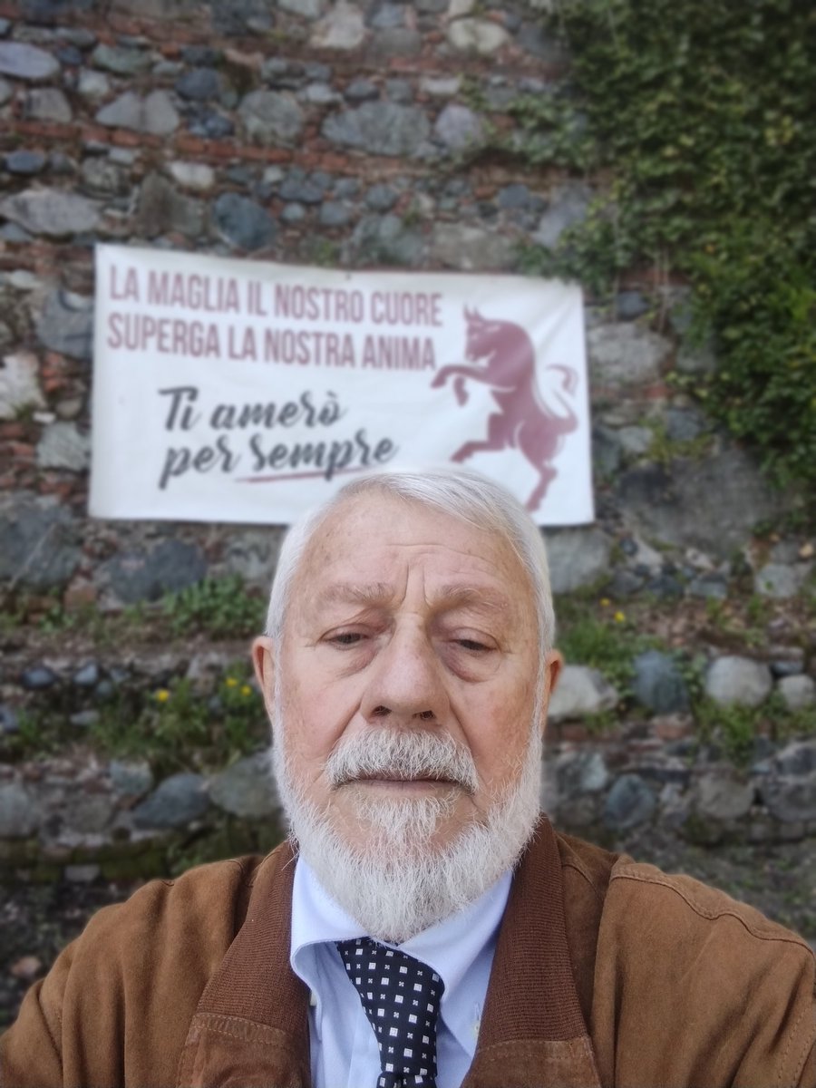 MarioCacciolat1's tweet photo. io tifo Toro da 70 anni ho fatto tutte le gerarchie .del tifo ultras .fedelissimi con il maestro ginetto trabaldo .poi presidente club giorgio ferrini nichelino .granducato Lussemburgo .argentina  bolson .e non sono  servo di  nessuno .per il Toro ho solo datto per passione M.C. https://t.co/4isjuxAzIX