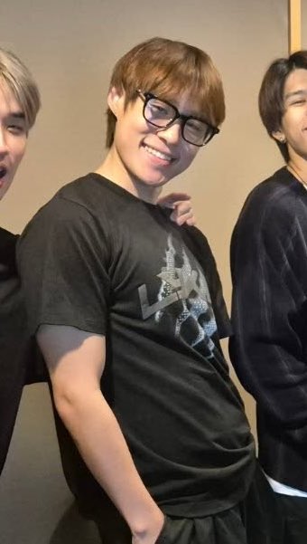 𝚝eddi ⋆ ᶻ 𝗓 𐰁 tweet media