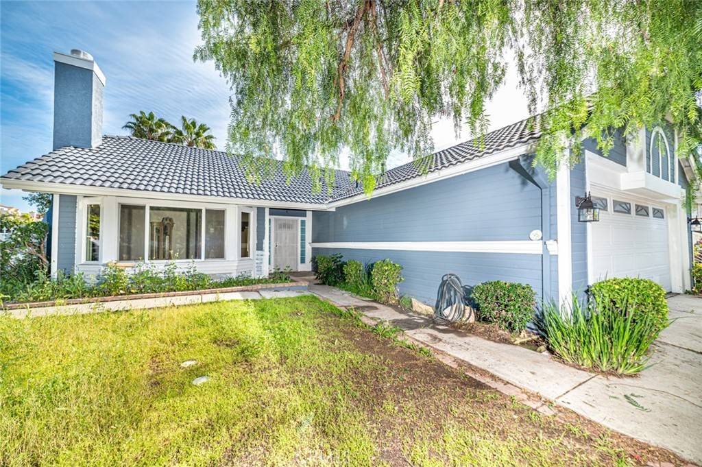 CastraRealty's tweet photo. 12012 Barclay, Moreno Valley, CA 92557 just hit the market!
Take a look at this awesome space: https://t.co/YiiGcBIida https://t.co/jy9LCkAIfB