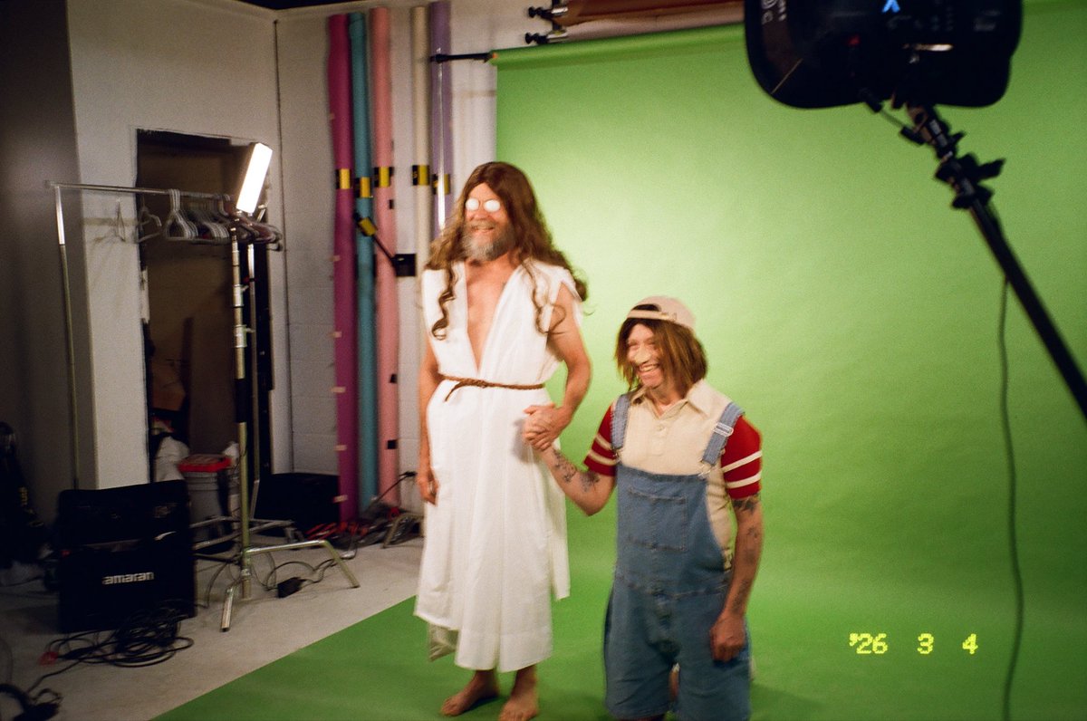 Butthole Surfers tweet media