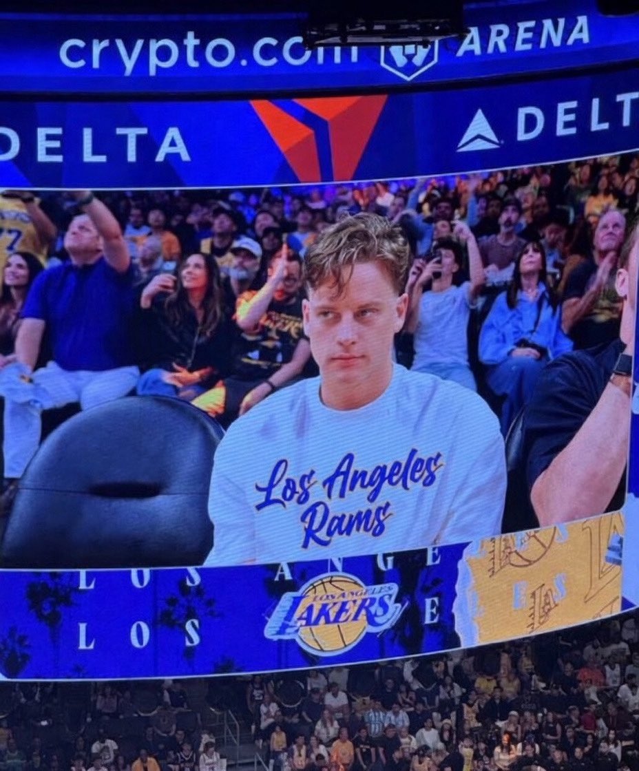 AJ° ™ tweet media