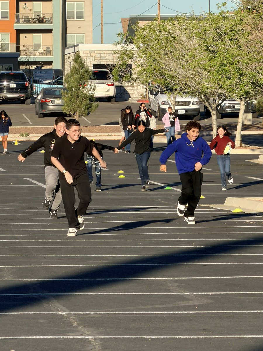 REL Washington International School tweet media