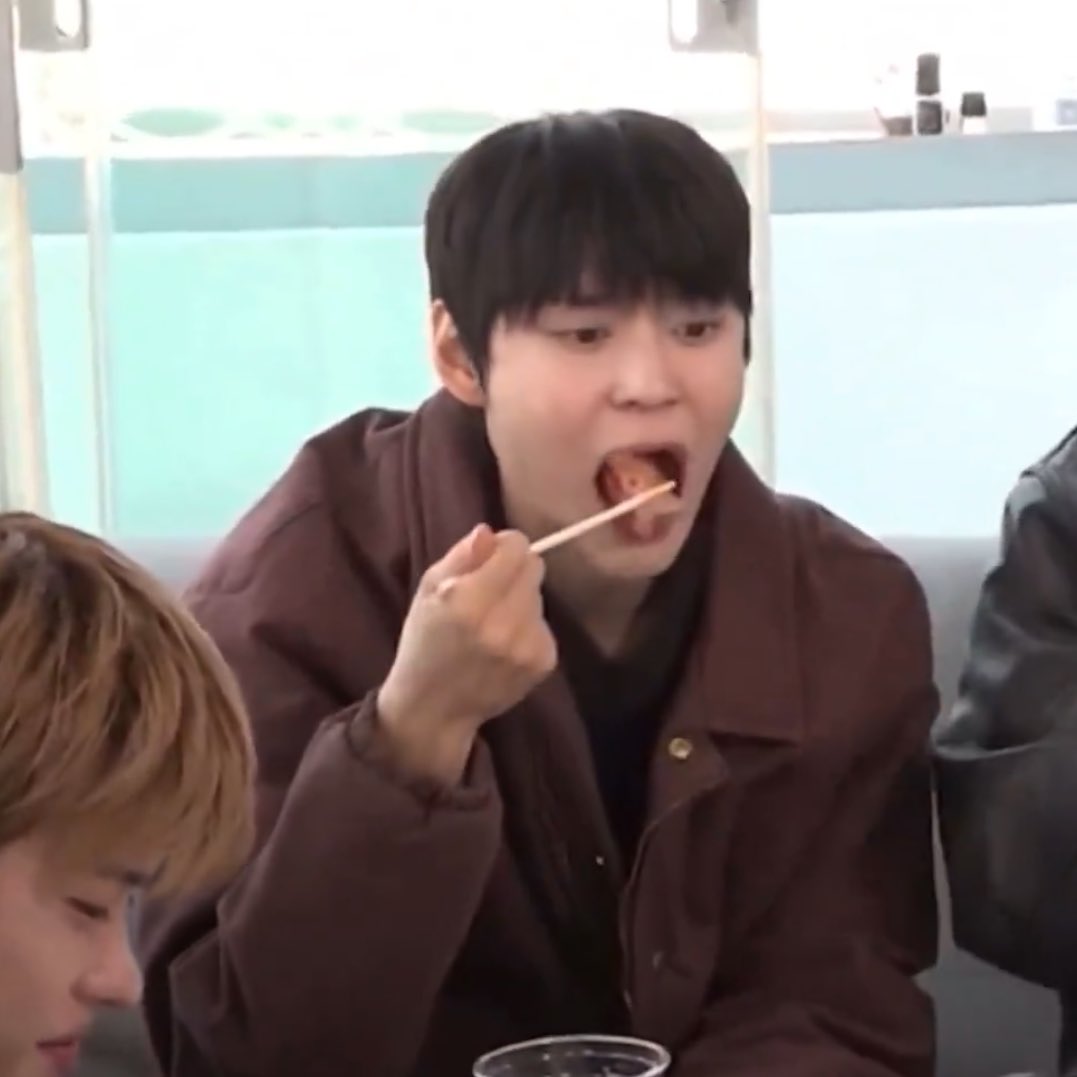 ちょこ tweet media