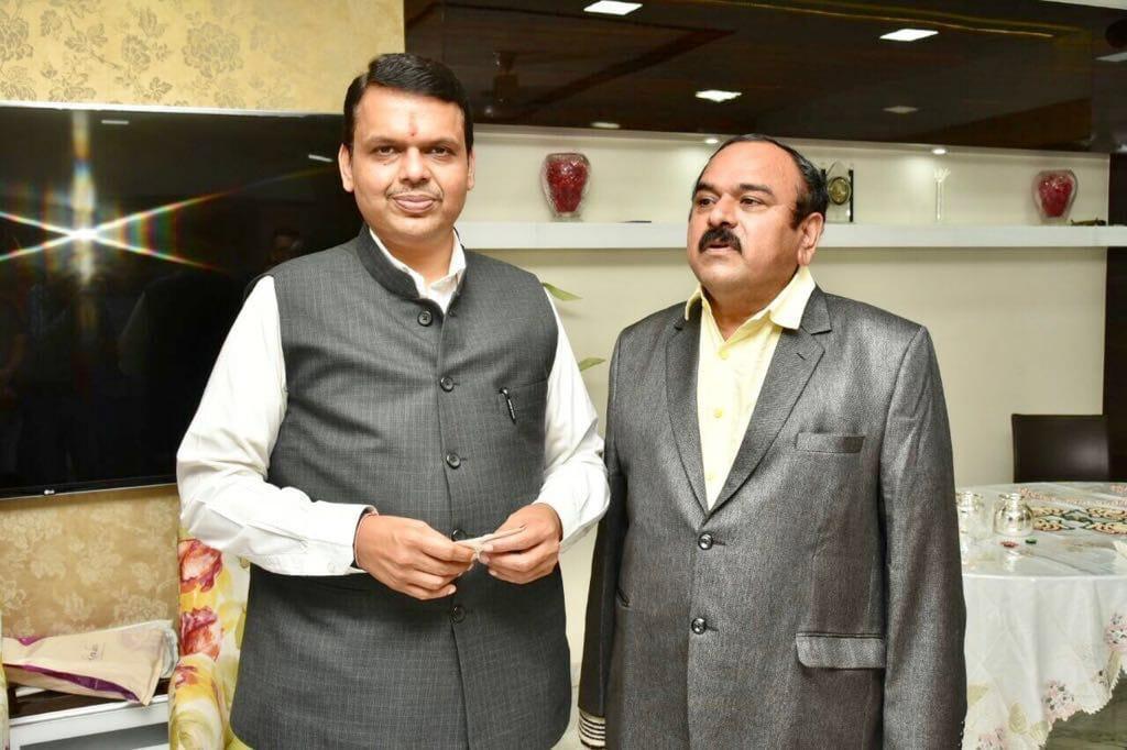 k_chandrak70252's tweet photo. @Marathi_Rash कॅबिनेट साफ होईल ताई तिकडची त्यांची पोस्ट करत आहे इकडची त्यांची

आधी भाजप ची शिंदे ची पोस्ट केलीत आणि शिंदेची फडणवीस ची
ह्यात काँग्रेस ची फक्त फॉरवर्ड करत आहेत https://t.co/jTb6oHbrvE