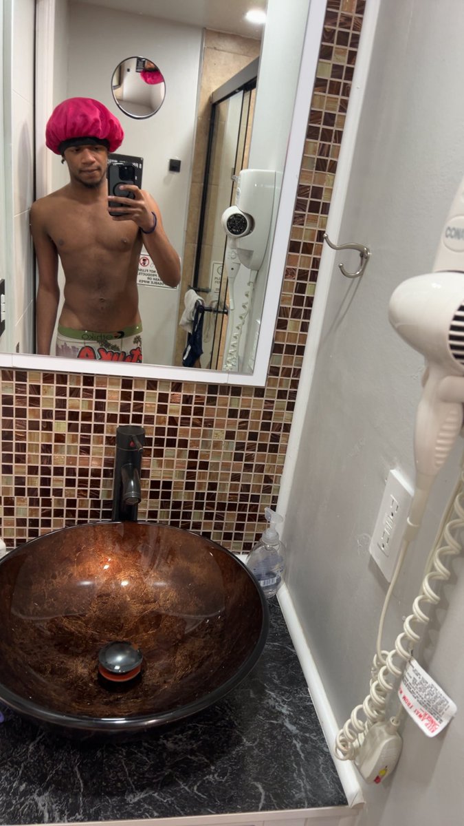 Juju Sanders tweet media