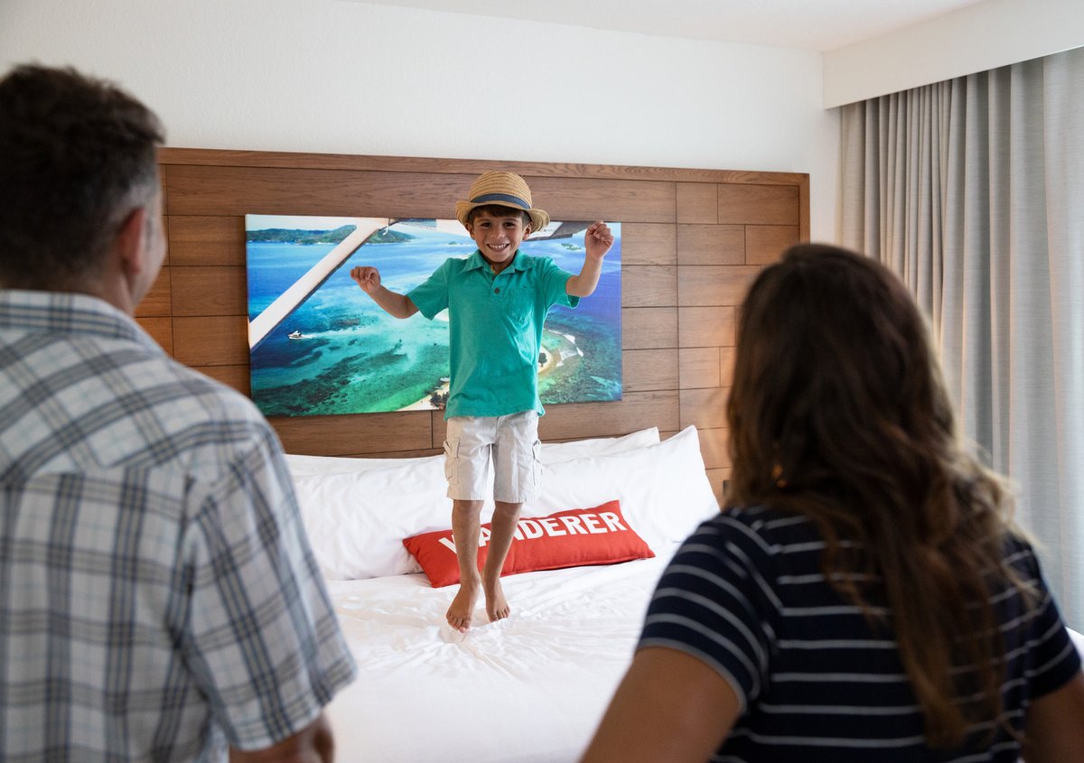 Compass Hotels tweet media