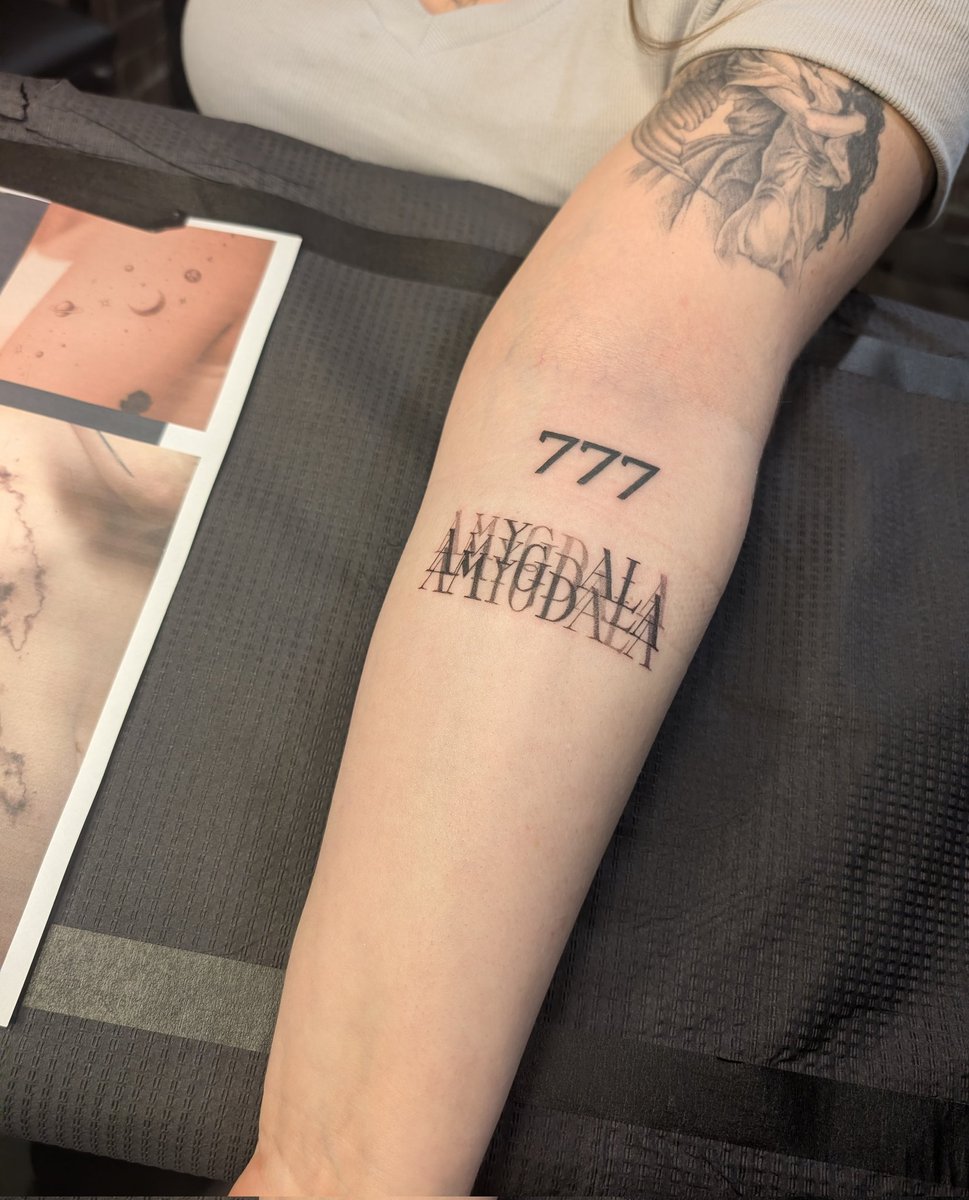 Klaudia⁷ 🌙 ⦿ ☰ ☲ SAW P1H | WILL SEE BTS tweet media