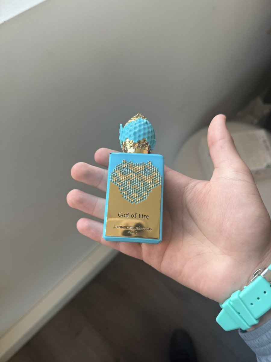 sk fragrance tweet media