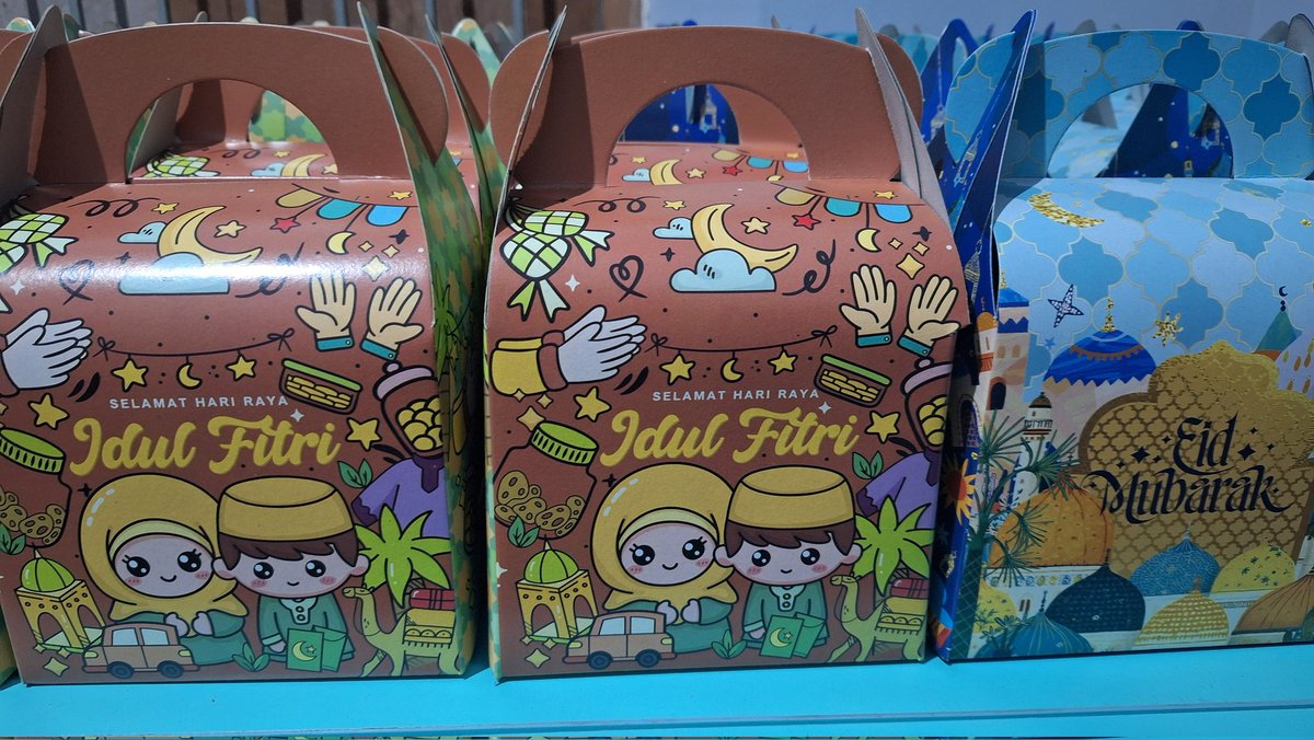 Yololo2817's tweet photo. ✨️ Selamat Hari Raya Idul Fitri 1447 H
Mohon maaf lahir dan batin ✨️

- persiapan besok para bocilku bakal heboh minta jatah jajan sesuai janji 🤣🫣 (lha kok ternyata pada full puasanya, alhamdulillah)

- sedang menyiapkan mental untuk ditanya kapan calonnya dikenalkan 😭🥱 https://t.co/gulVGTaByw