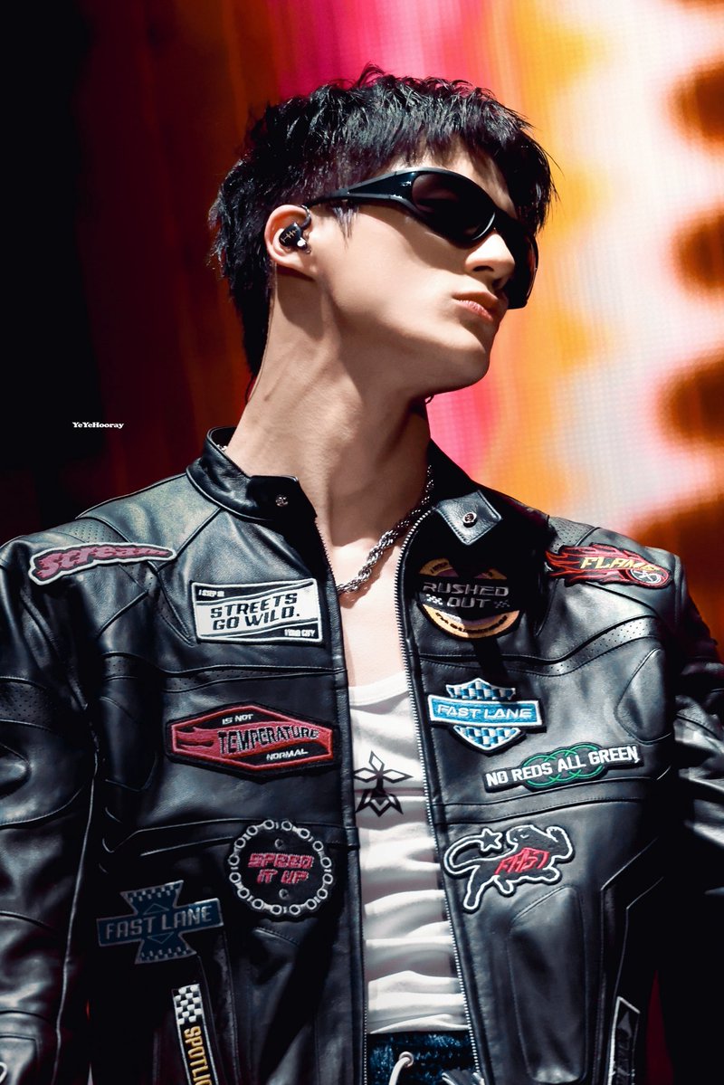 YeYeHooray tweet media