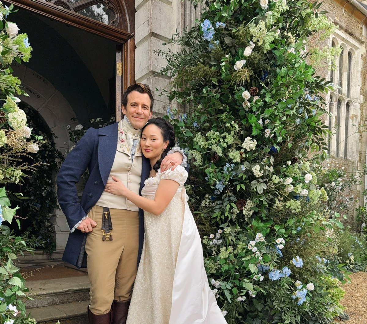 s ୨୧ tweet media