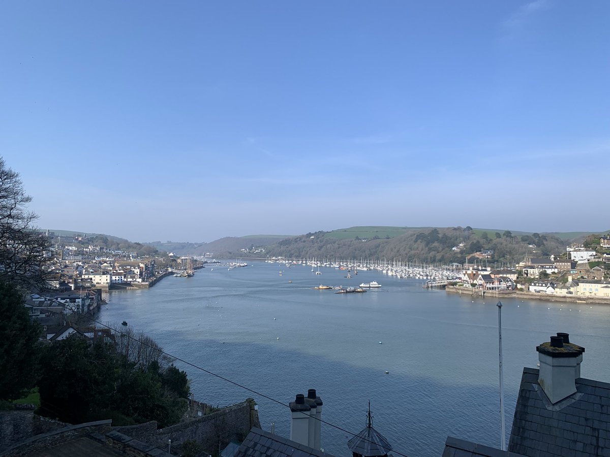 PaulSuttonKing's tweet photo. #FerryFriday Dartmouth https://t.co/flzfoFihwL