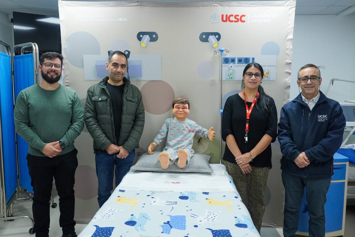 Facultad de Medicina UCSC tweet media