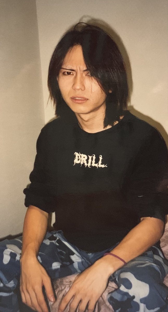 ついでに

YOUTHQUAKEで
黒髪時代

若ぇなぁぁぁあ爆