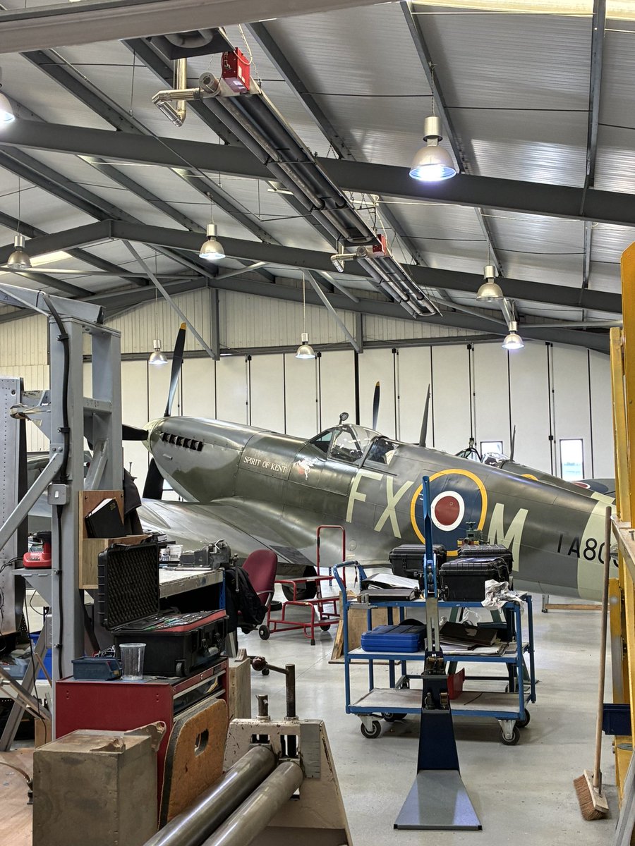 clive branch tweet media