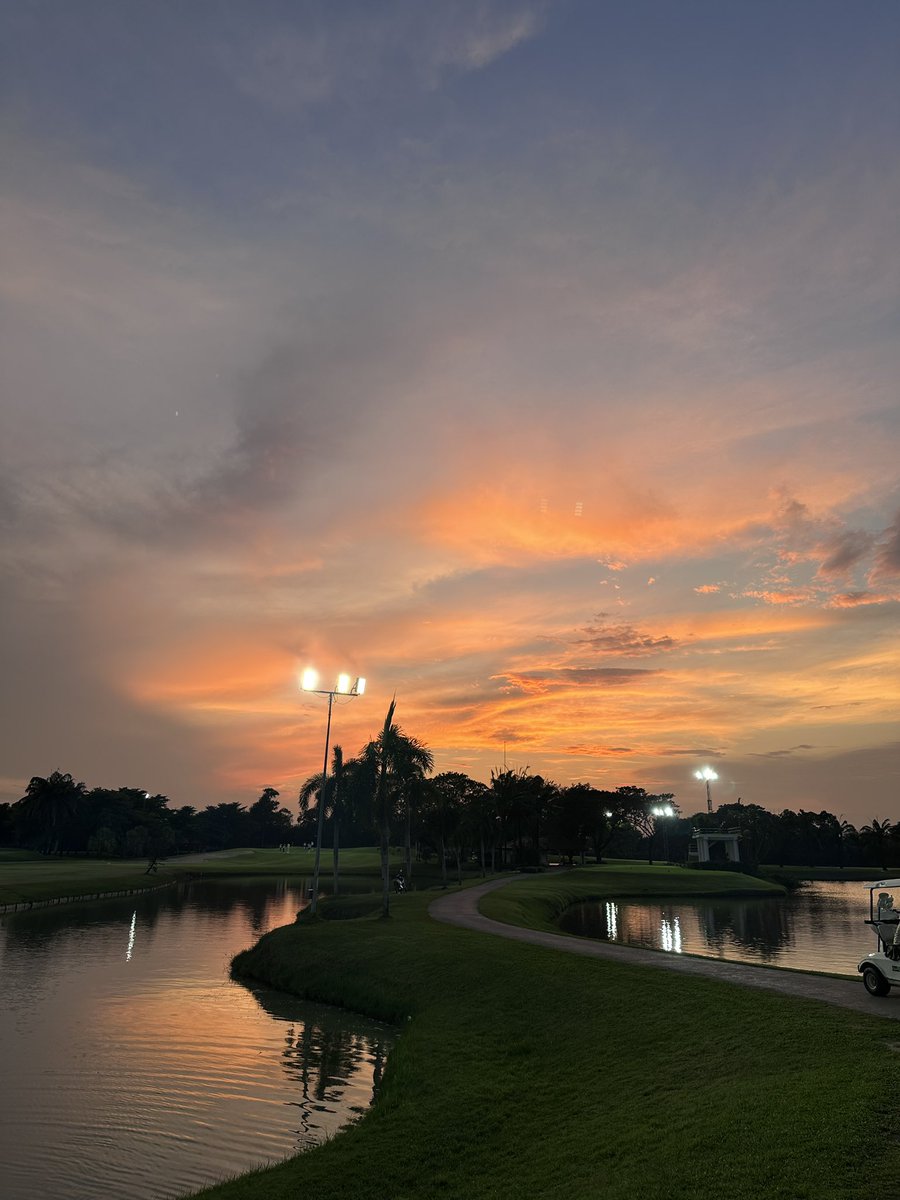 พี่พีชขยี้ใจ tweet media