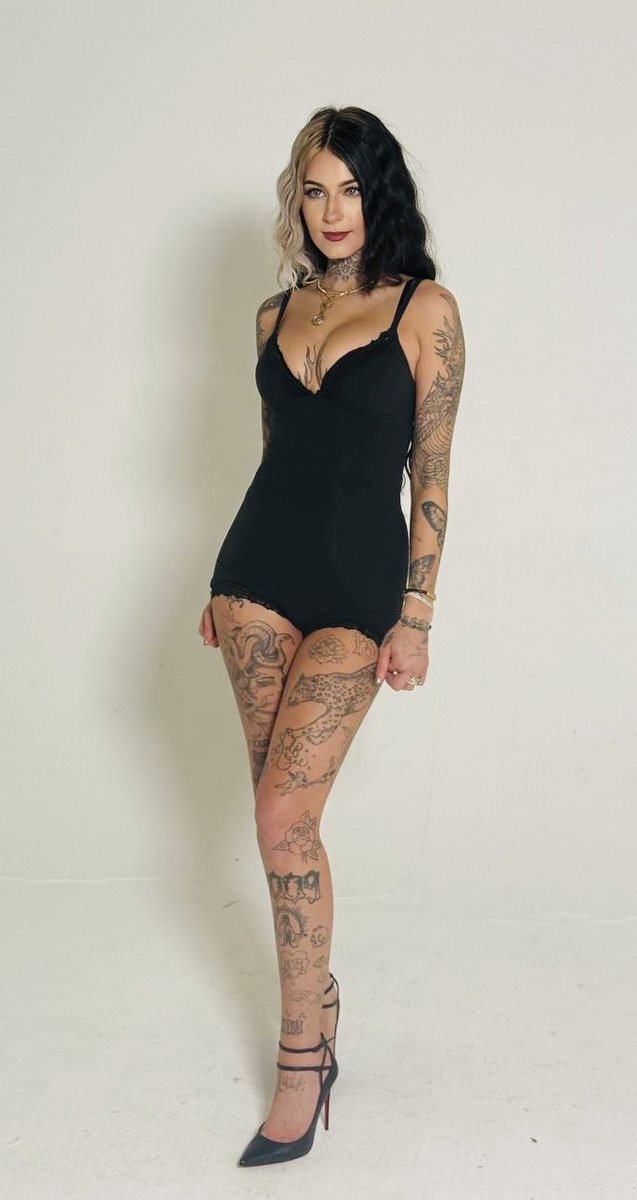 Rhy 🖤 tweet media