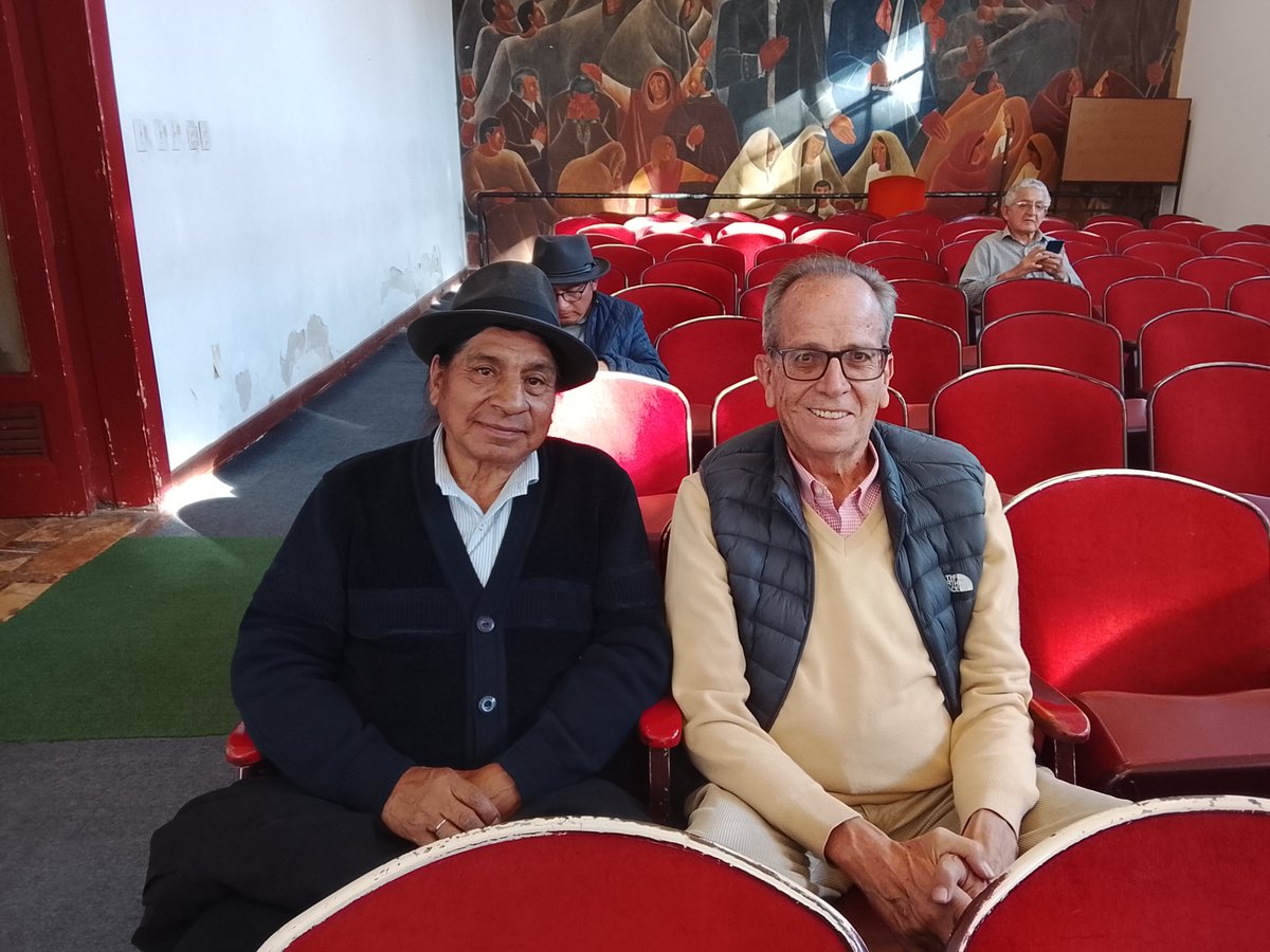 fotorreportajeX's tweet photo. ICCI - Instituto de Ciencia y Cultura Indígena
Territorios en resistencia: Derechos de la Naturaleza y la Justicia Indígena.
Luis Macas expresidente de la CONAIE y Alberto Acosta ex Presidente de la Asamblea Constituyente del Ecuador.
Fotografía: César Cáceres Rojas https://t.co/avayVZZzGO