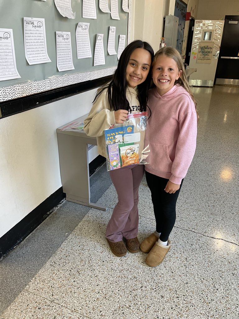 Campus School Library tweet media