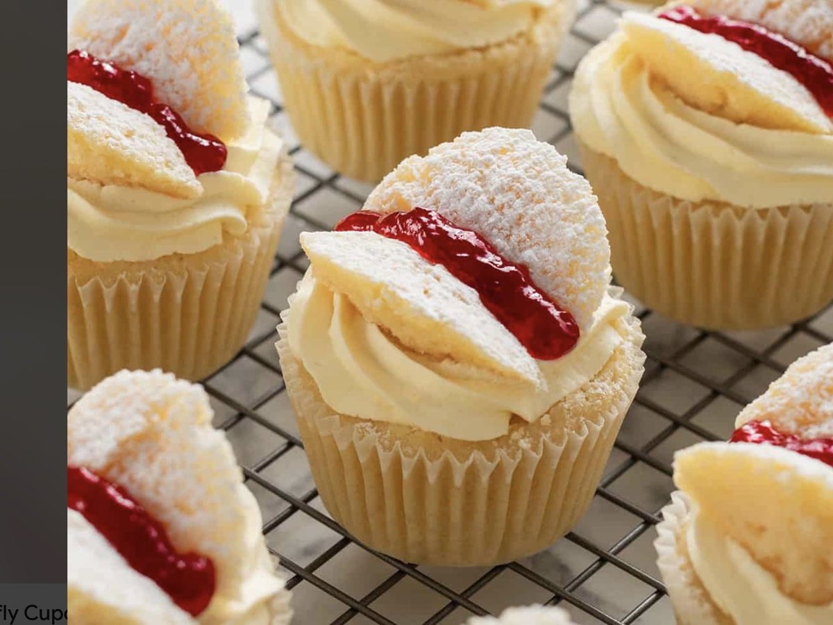 Lesley lyness tweet media