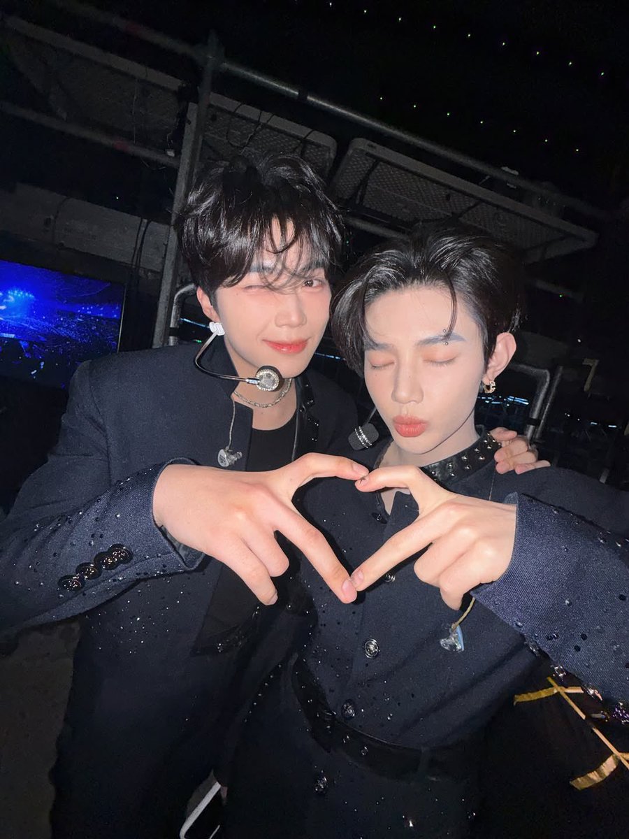 ZEROBASEONE 박건욱 PARK GUNWOOK tweet media