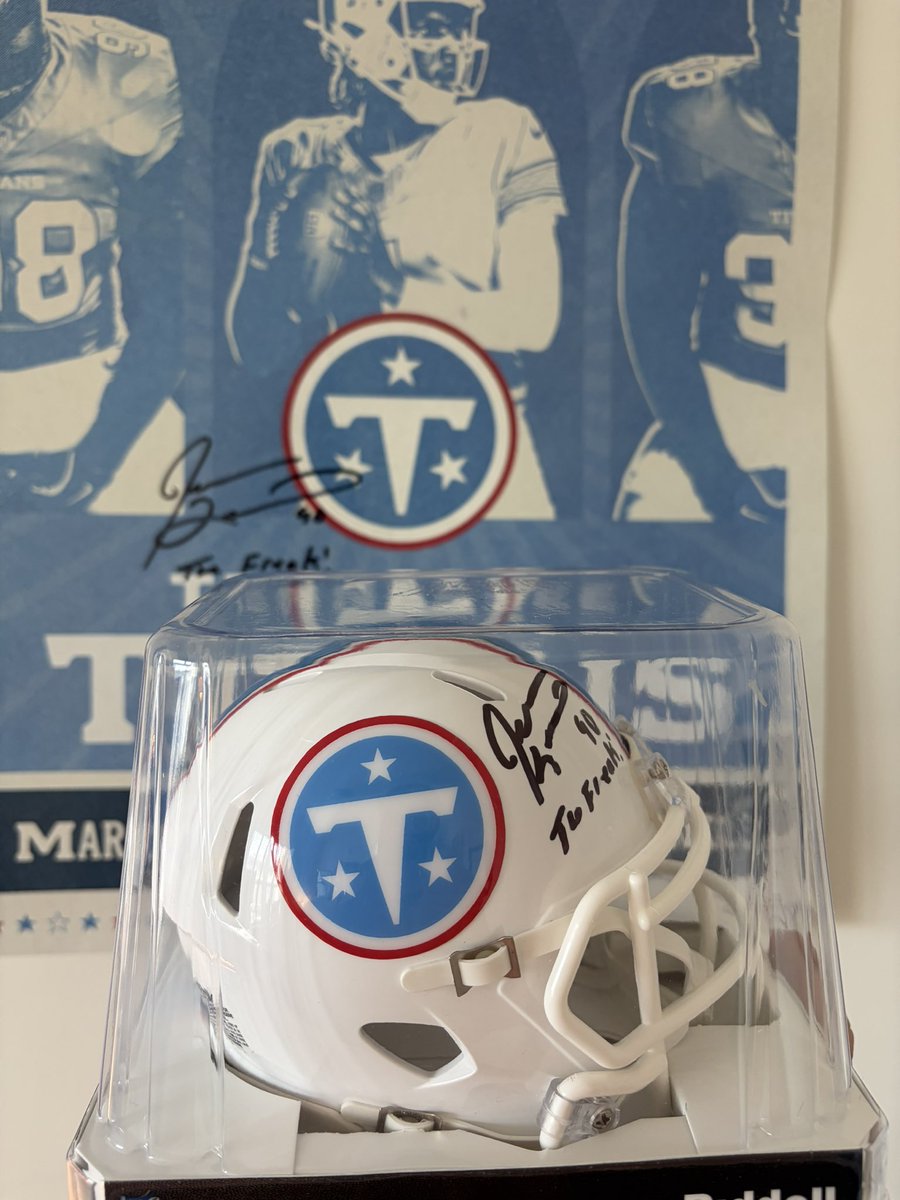 carsonreid_'s tweet photo. @PaulKuharskyNFL Got the misaligned version. Guess I’ll have a nice collectors item! https://t.co/feBAxal5Ts