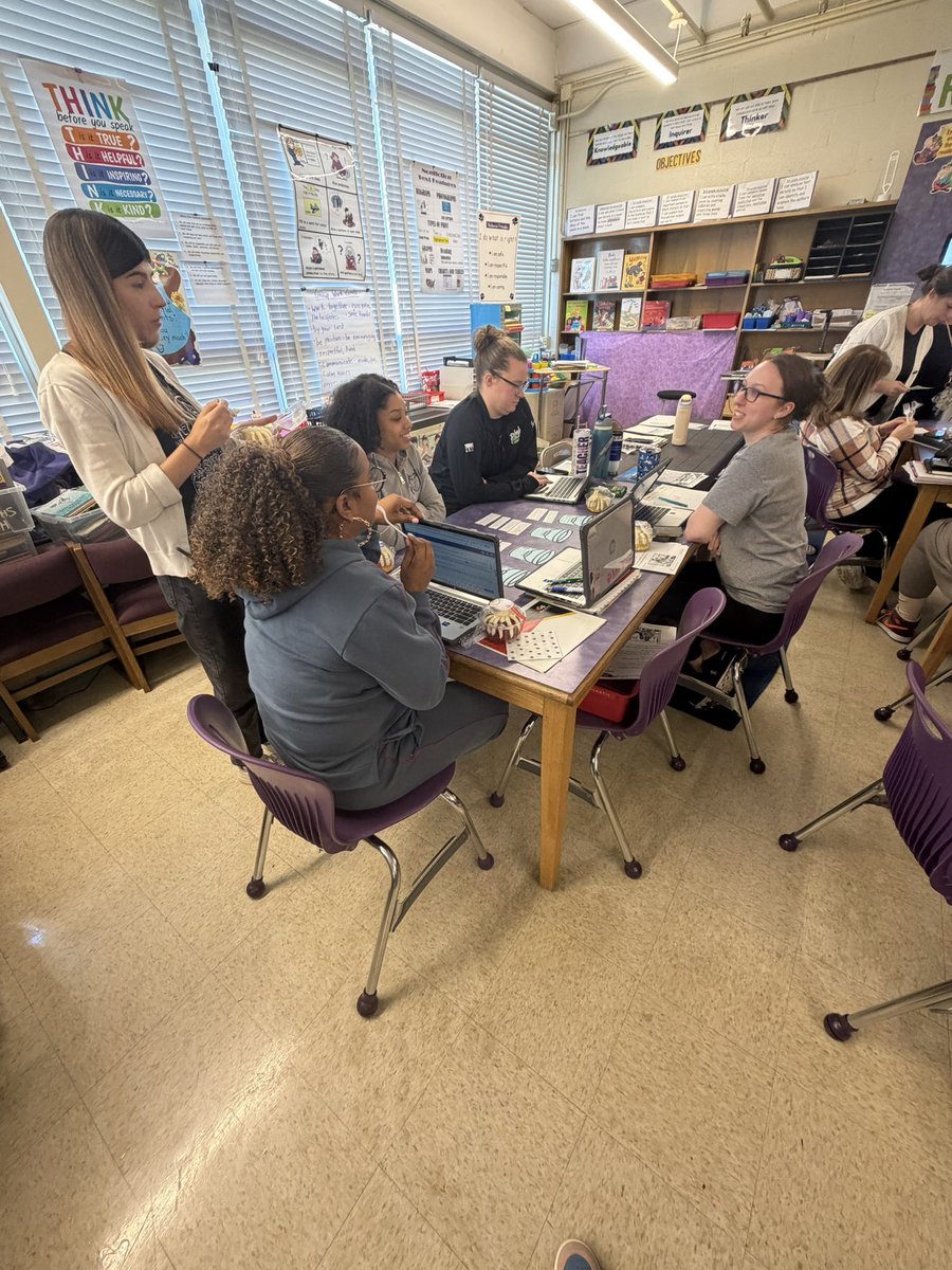 Alonna Thompson tweet media