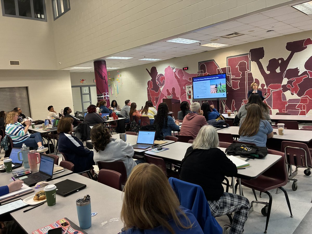 Jennifer Thomas tweet media