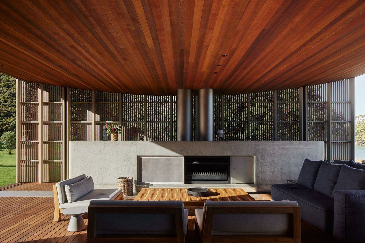 linear_magazine's tweet photo. Like an extension of a sea wall https://t.co/dIryr8jx6r