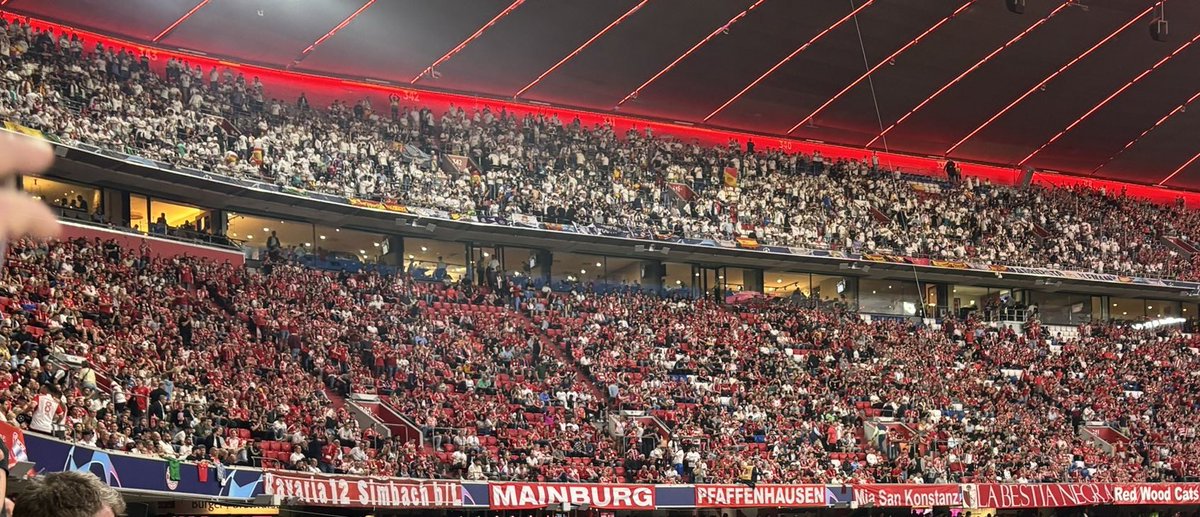Afición Real Madrid tweet media
