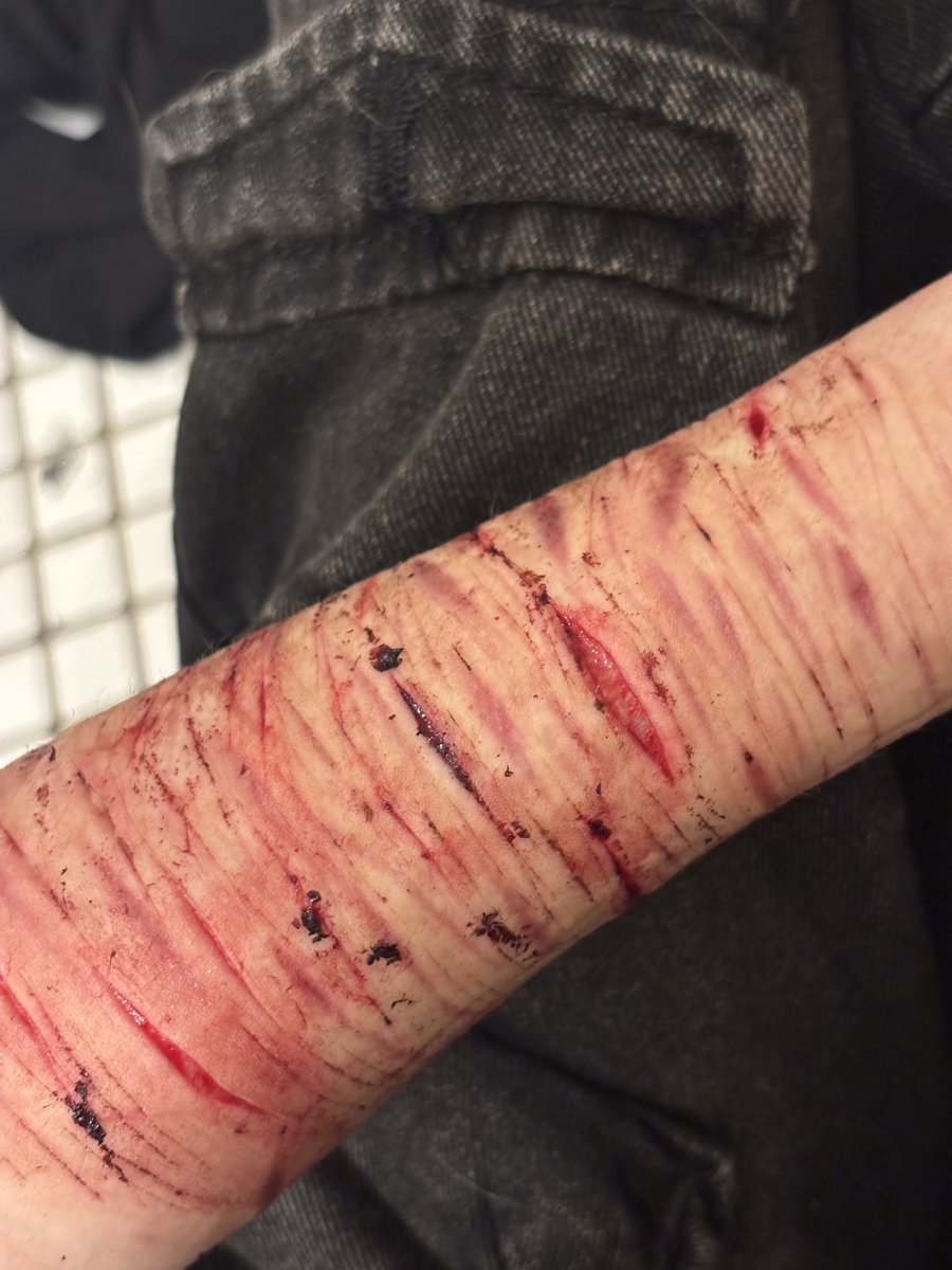 @ 𝘊𝘩𝘶𝘶𝘺𝘢𝘺𝘶 𝘰𝘧 𝘚𝘏𝘛𝘞𝘛 !! 𝜗𝜚 tweet media