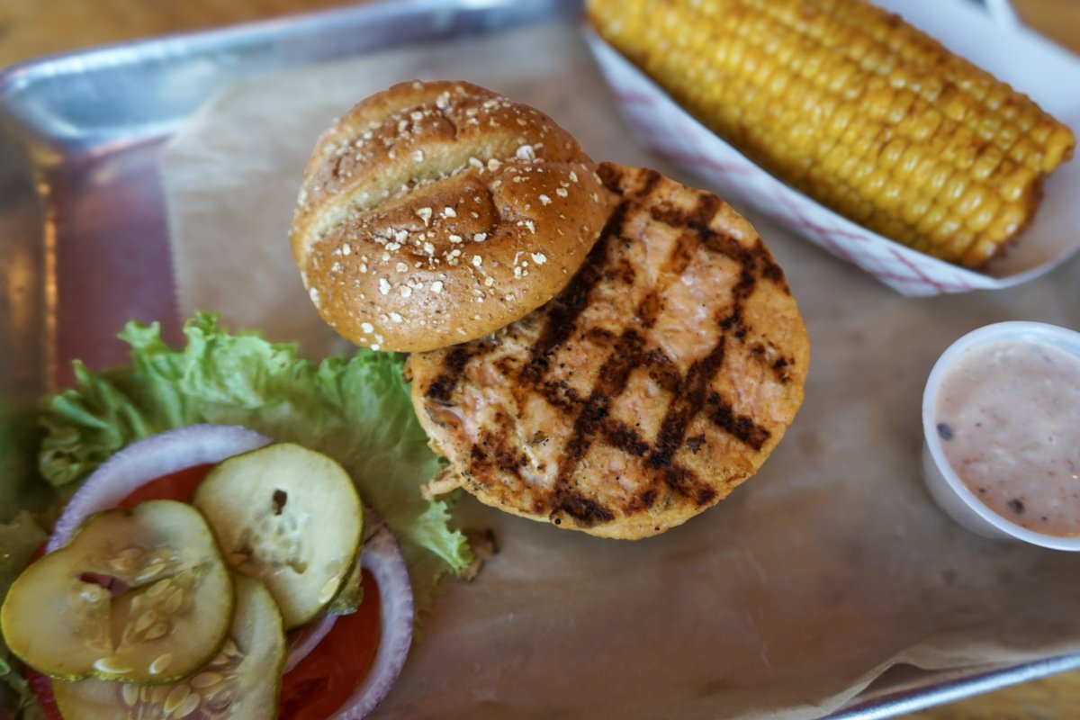 Mark's Feed Store tweet media