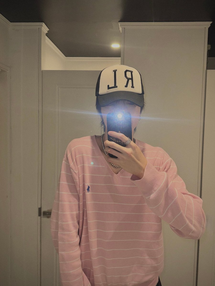 TRENDZ (트렌드지) tweet media