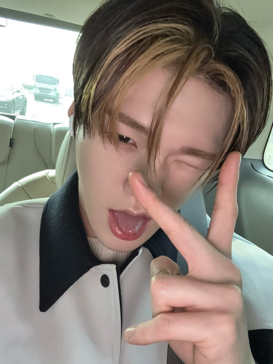 ˚₊ 𝓁ℯ𝓃𝒶 ໒꒱ ‧₊˚𝖾𝗇𝗁𝗒𝗉𝖾𝗇 𝗂𝗌 7 tweet media