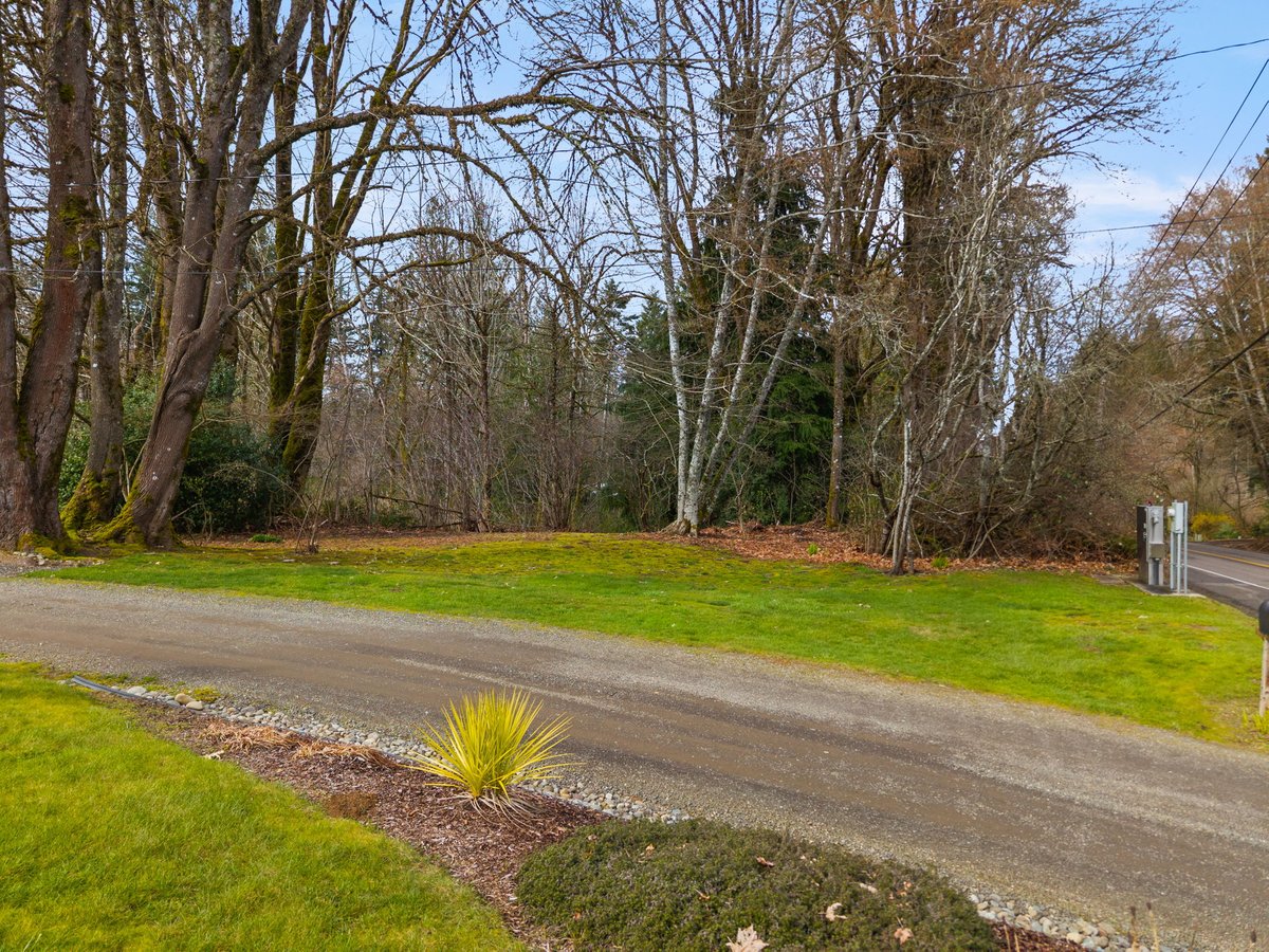 adeptREconnect's tweet photo. Plot twist... your next chapter might start with land. ✨
This affordable Belfair lot has a survey available + utilities in the street! Close to QFC and daily essentials, with so much potential.
https://t.co/qKZqaQZMzU
#belfairrealestate #landforsale #pnwrealestate https://t.co/0k82RMEvBW