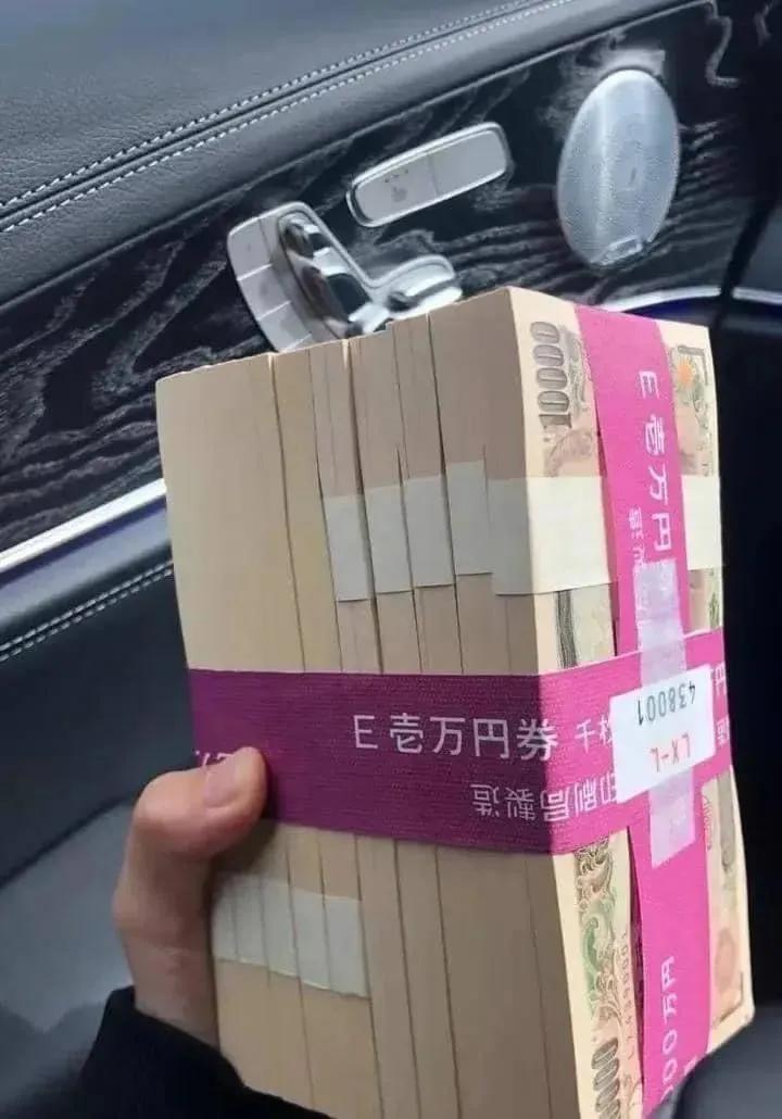 yasuiakari's tweet photo. 本気で、ダメなおぢを募集中…

※条件は以下

1.お金がない
2.すごくお酒飲む
3.借金ある
4.パチンコ大好き
5.お金ないのに飲みに行く

ダメなおじさんがタイプで
ムチで叩きながら、養ってあげたい…♡

一つでも当てはまる方はどれが当てはまるかコメントしてくれますか？ https://t.co/36ulj4AzCt