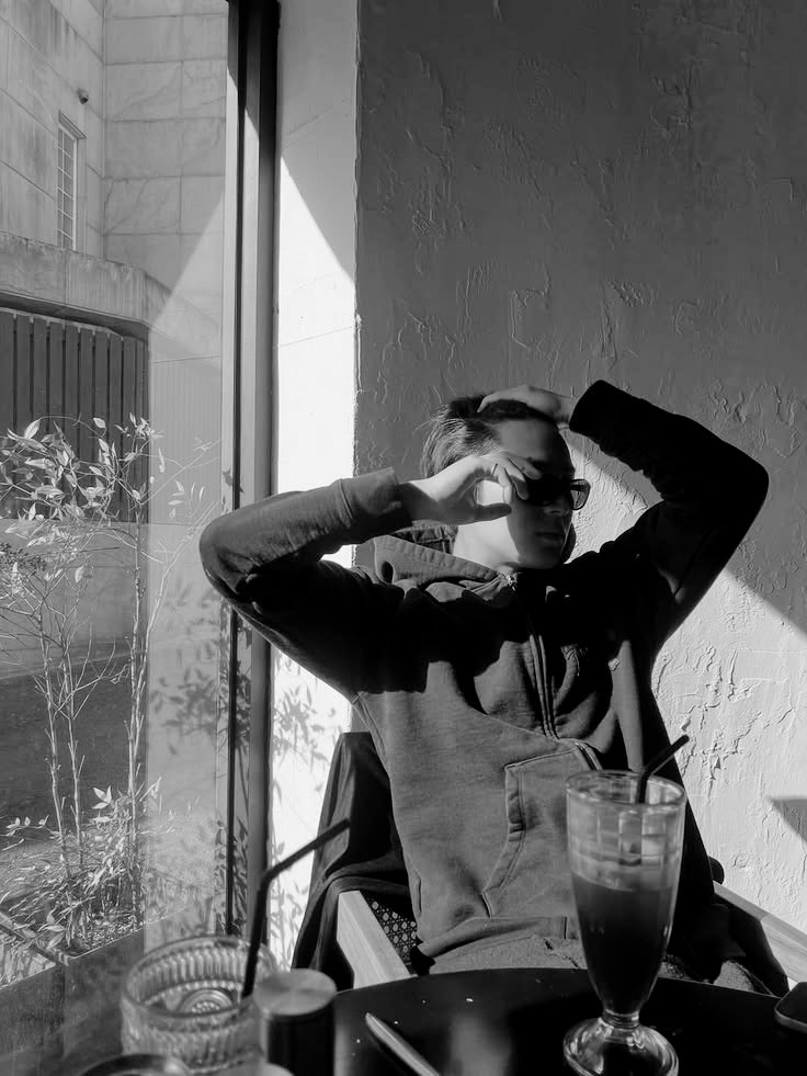 𝐌𝐀𝐑𝐊 tweet media