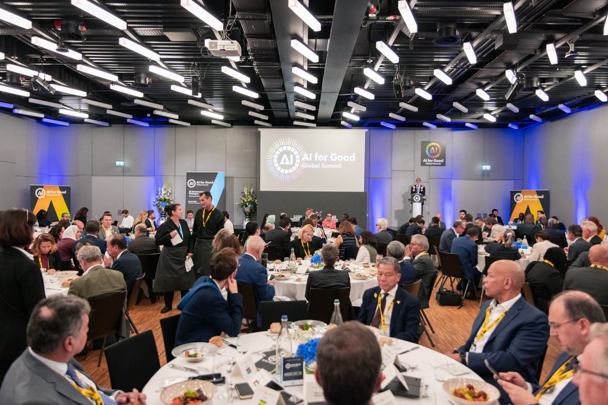 AIforGood's tweet image. 🚀 The future of #AI isn’t waiting, and neither should you! Until 31 March, redeem 20% discount on your Leaders Pass and gain access to a unique and exclusive #AIforGood Global Summit experience happening this summer 7-10 July in Geneva.

Be in the same room where the people