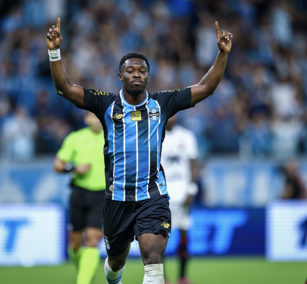 Soccer News Grêmio tweet media