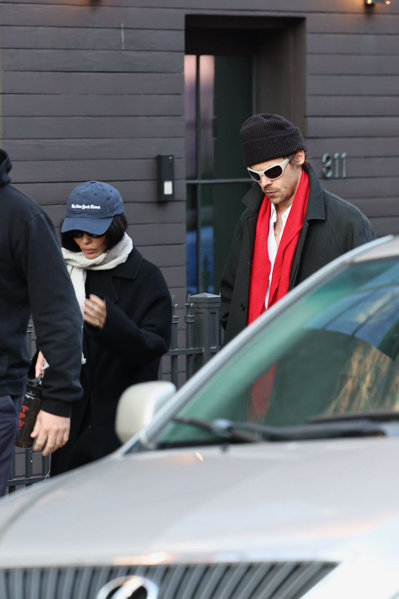 HS Candids tweet media