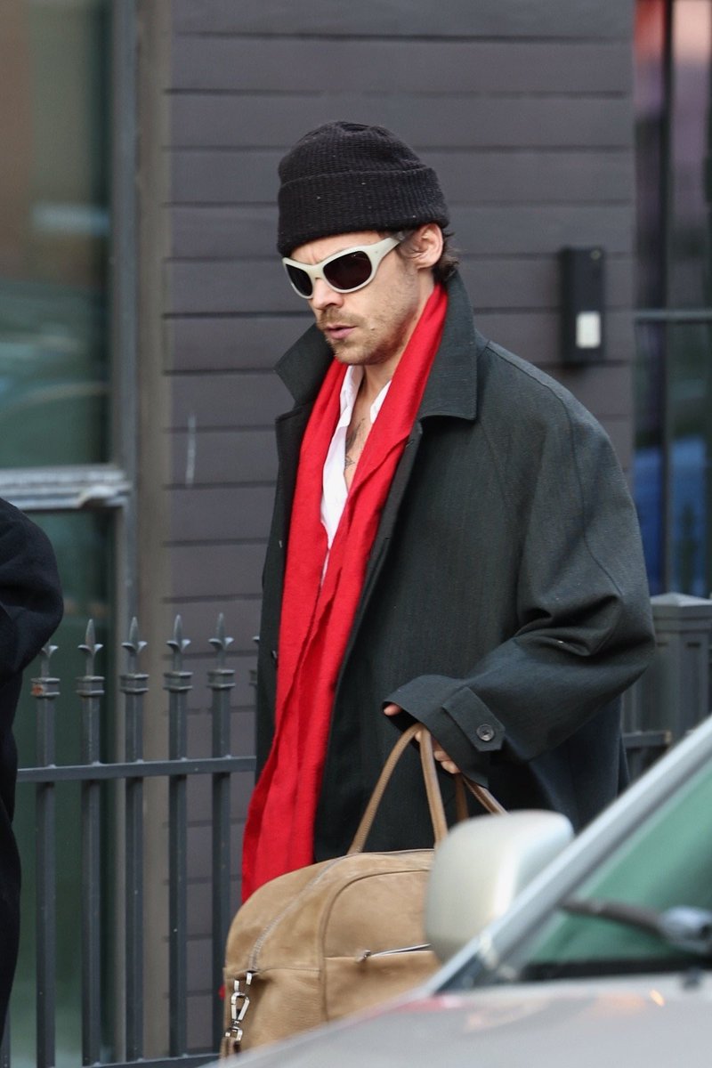 HS Candids tweet media