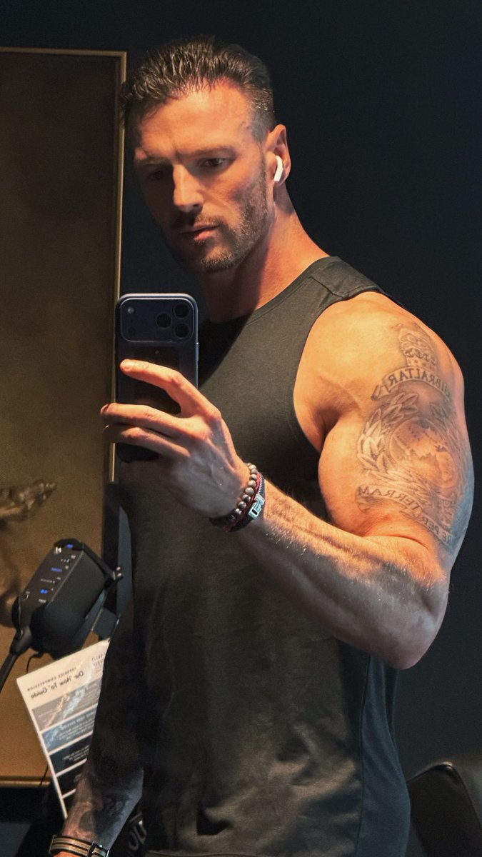 Blake Dawson tweet media