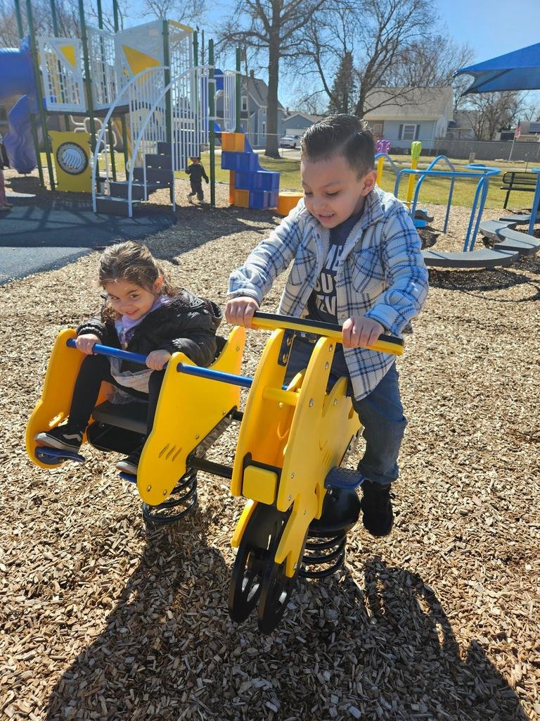 WashingtonD50's tweet photo. Throwing it back to sunny playground moments as we look ahead to warmer days! ☀️🌷 Wishing all our families a fun, safe, and relaxing Spring Break! #SpringBreak #TheWashingtonWay https://t.co/YPGjACyJO4