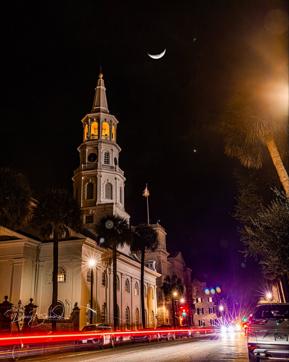 DougBarnardPics's tweet photo. A crescent moon and St Michaels Church Charleston shine above the Palmettos lining Broad St. in the Holy City, Charleston, SC

If you enjoy my work, you will like my new book available on Amazon now
https://t.co/SRYwamQVBE https://t.co/yOthmyGgmm